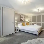 3 Bed In Oc-l20748 *