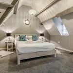 3 Bed In Oc-l20748 *