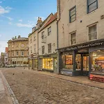 3 Bed In Oc-l20748 Whitby