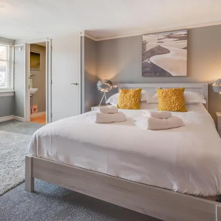 3 Bed In Whitby Oc-L20748 휫비