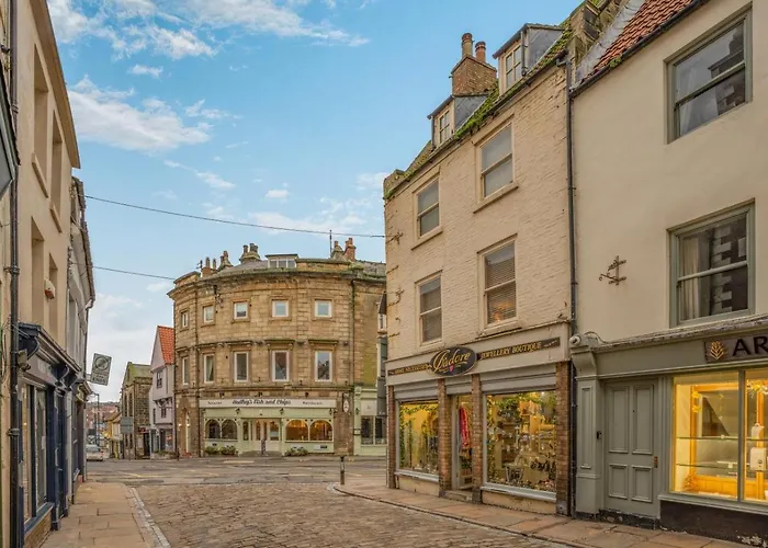 3 Bed In Oc-l20748 Whitby