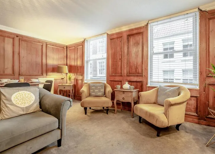 3 Bed In Oc-l20748 * Whitby