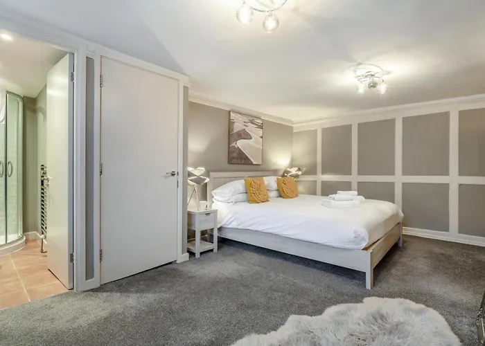 3 Bed In Oc-l20748 *