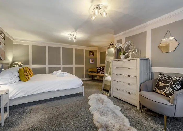 3 Bed In Oc-l20748 Appartement *