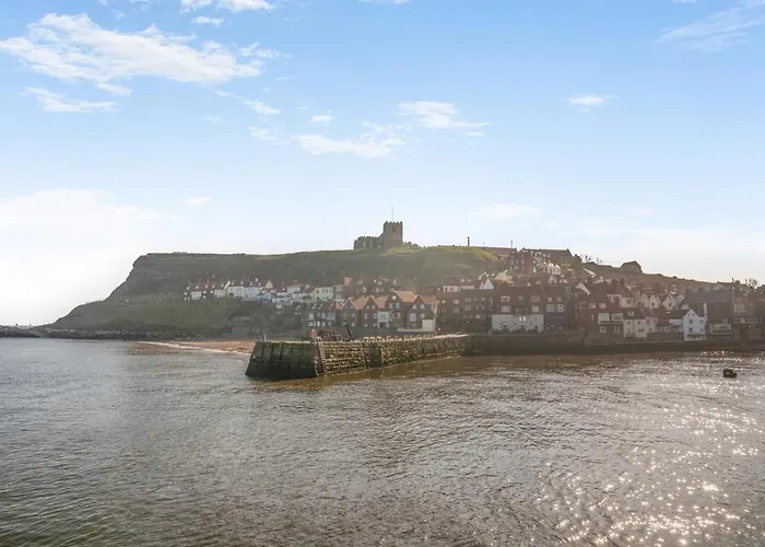 3 Bed In Oc-l20748 * Whitby